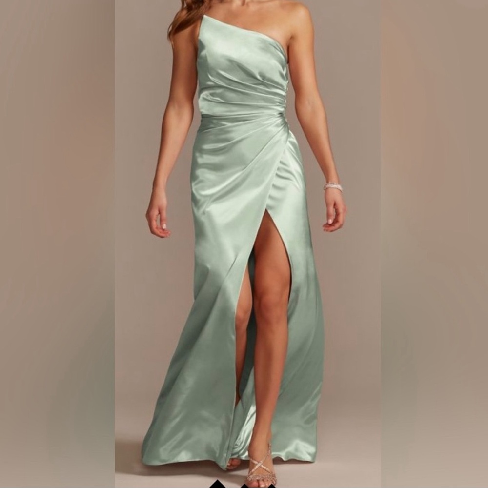 GALINA SIGNATURE silky charmeuse draped one-shoulder bridesmaid dress 8